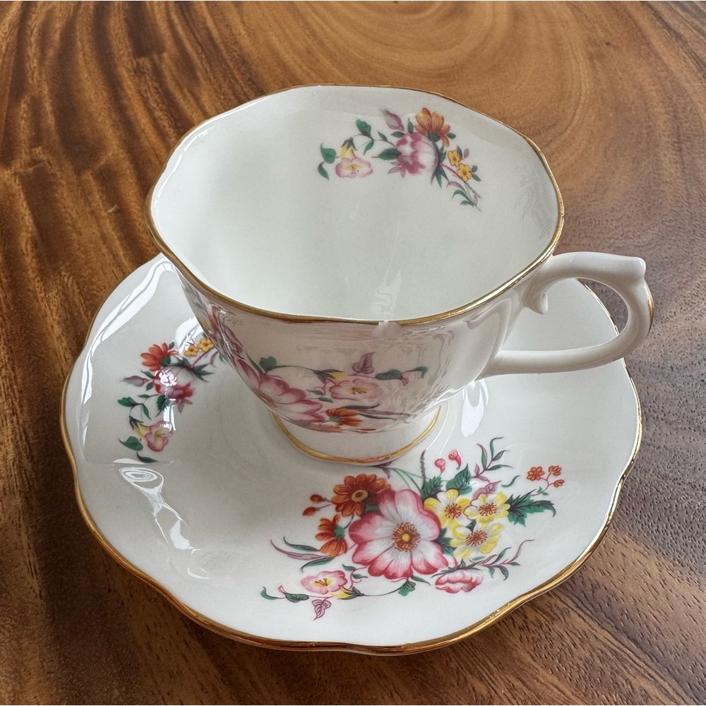 Vintage Royal Albert Bone China Teacup & Saucer – Floral Pattern (Chipped)